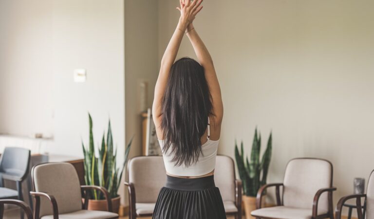 🌸 What Kind of Energy Do You Bring to a Room? 🌸 What Kind of Energy Do You Bring to a Room?